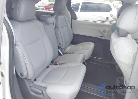 2021 Toyota Sienna Xle из США, поврежденный, VIN 5TDYRKEC0MS031047